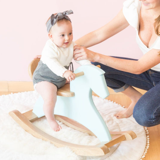 caballo de madera para niños