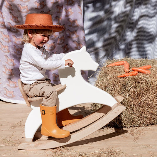 caballo de madera para niños