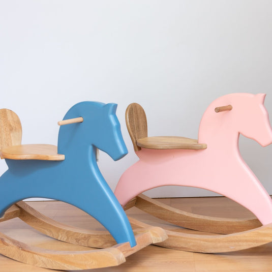 caballitos de madera